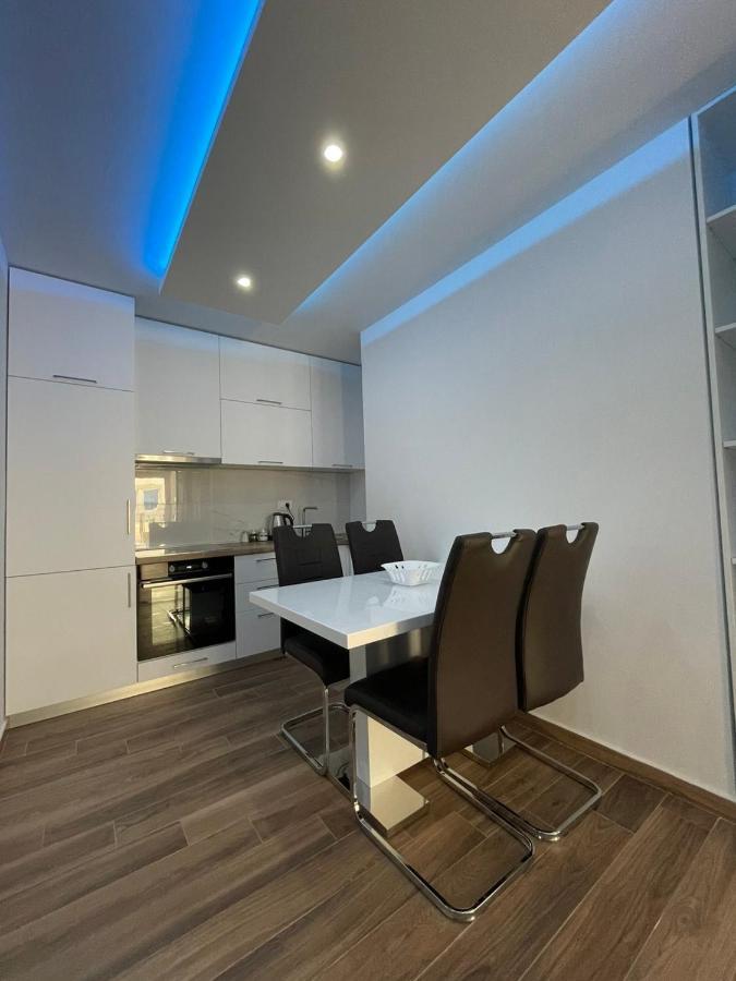 Charm Apartman Petrovac Kültér fotó