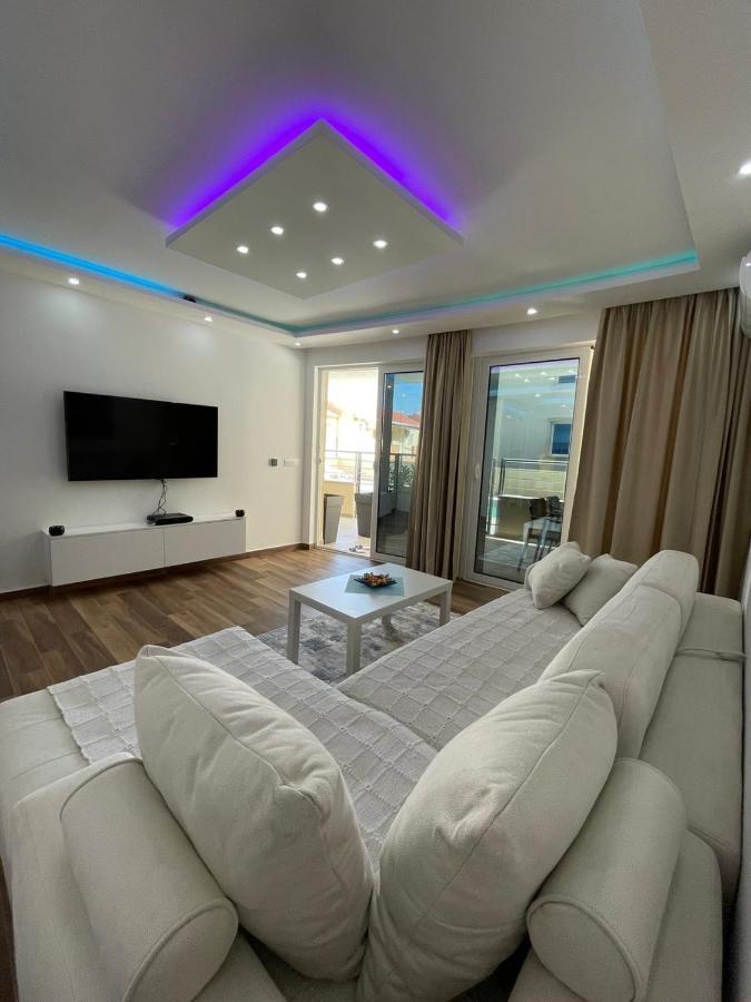 Charm Apartman Petrovac Kültér fotó