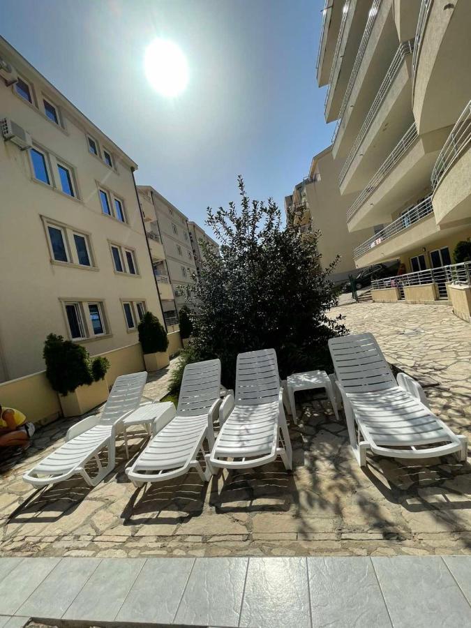 Charm Apartman Petrovac Kültér fotó